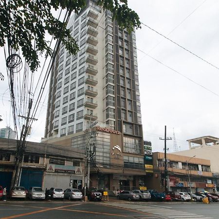 Reddoorz Premium @ West Avenue Quezon City Hotel Exterior foto